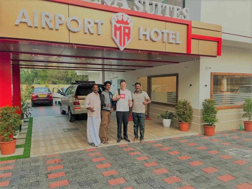 Marina Suites Airport Hotel Kochi Luaran gambar