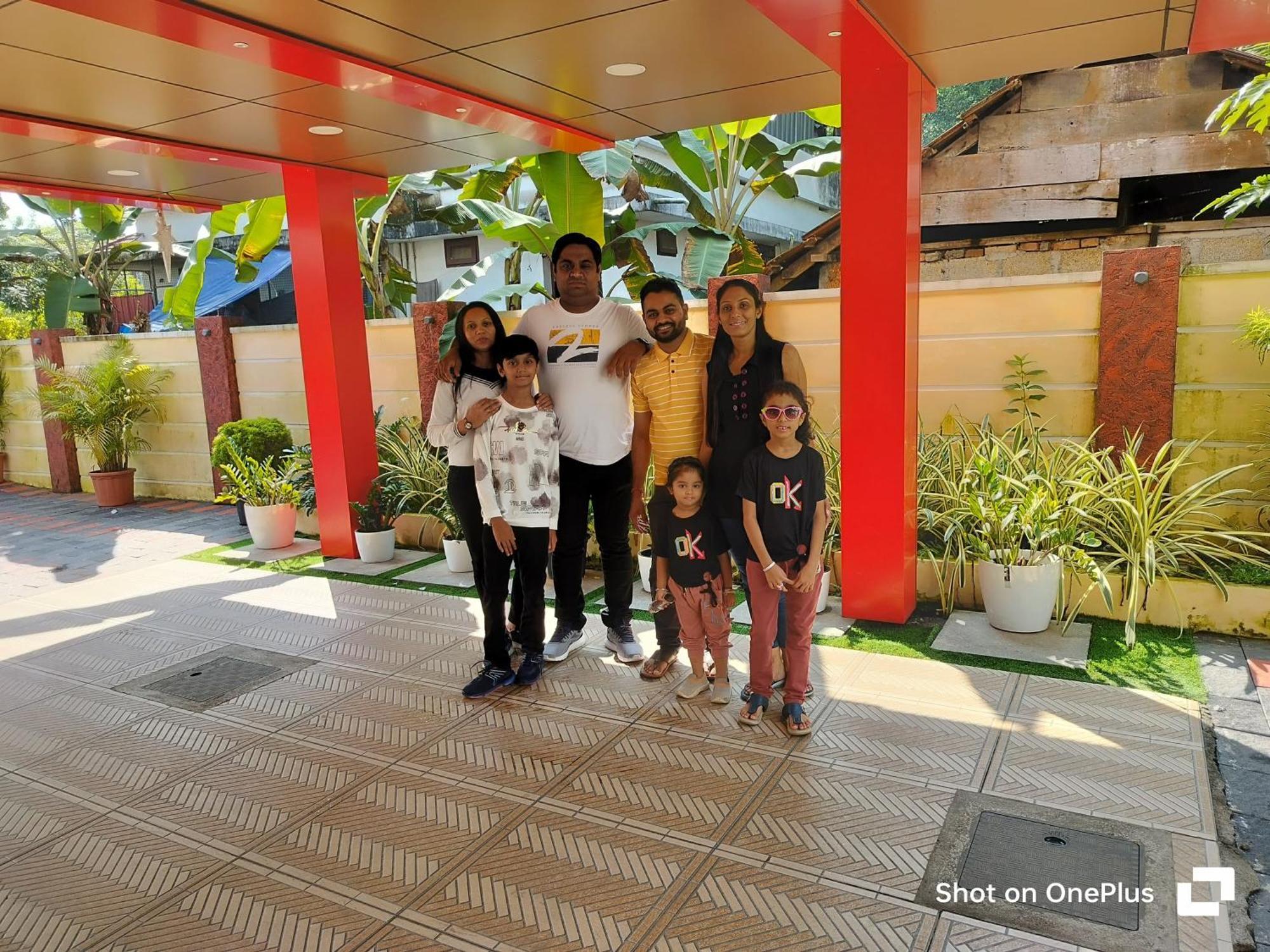Marina Suites Airport Hotel Kochi Luaran gambar