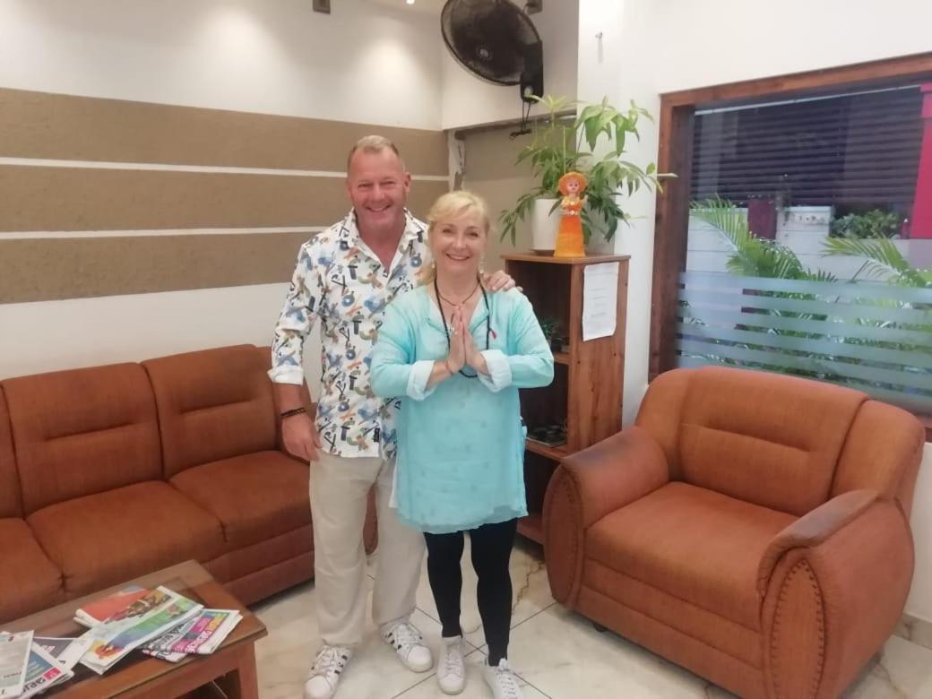 Marina Suites Airport Hotel Kochi Luaran gambar