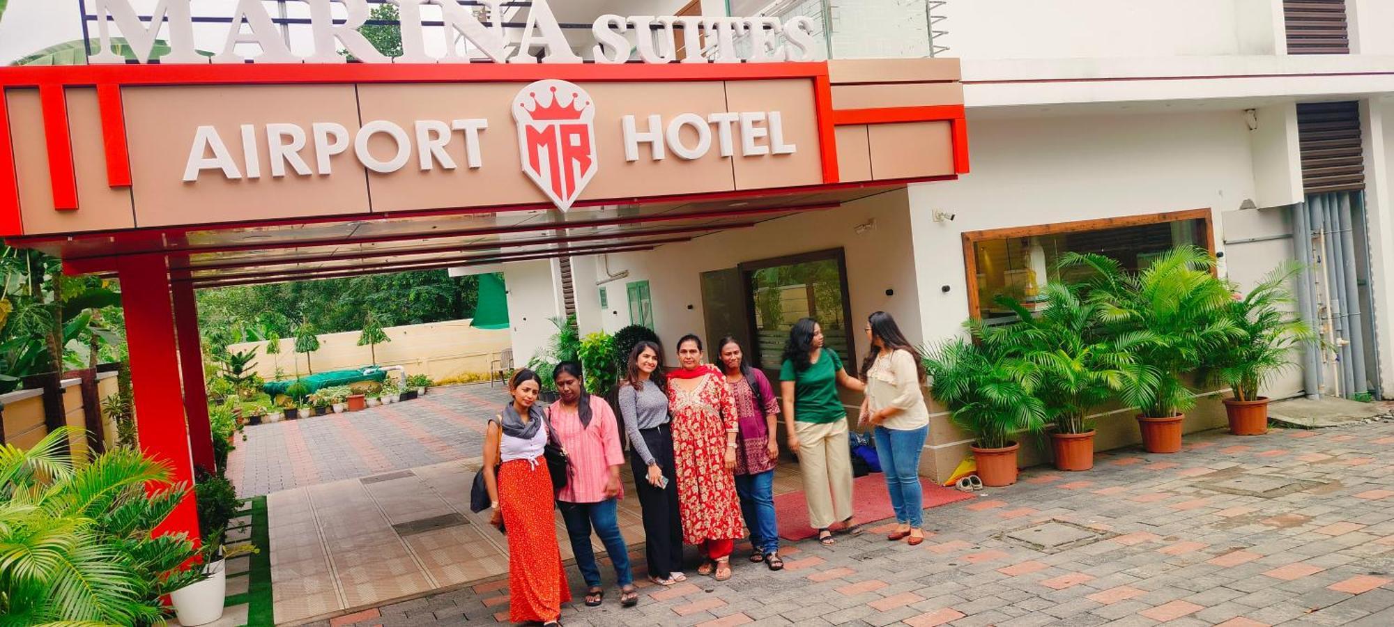 Marina Suites Airport Hotel Kochi Luaran gambar
