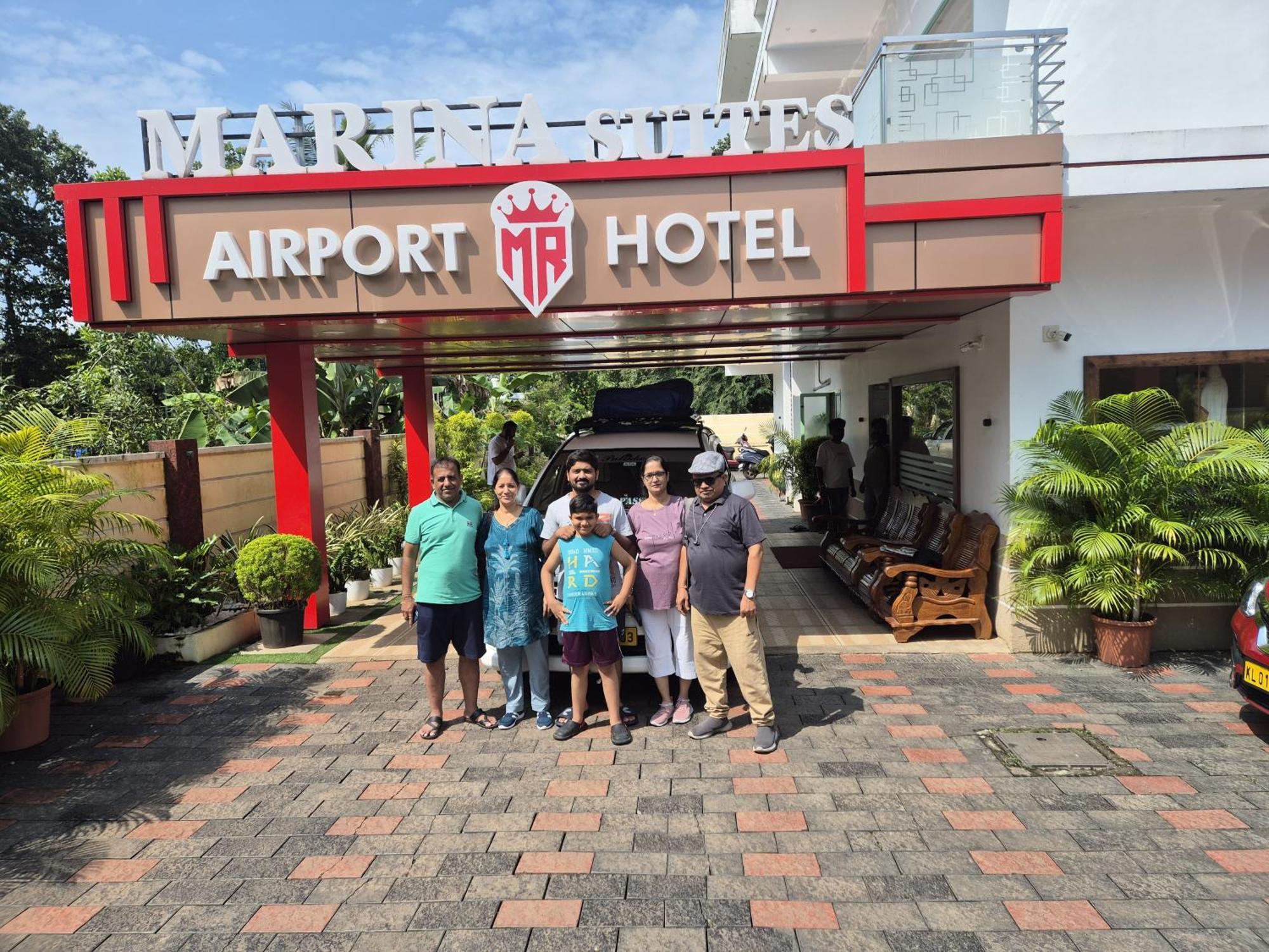 Marina Suites Airport Hotel Kochi Luaran gambar