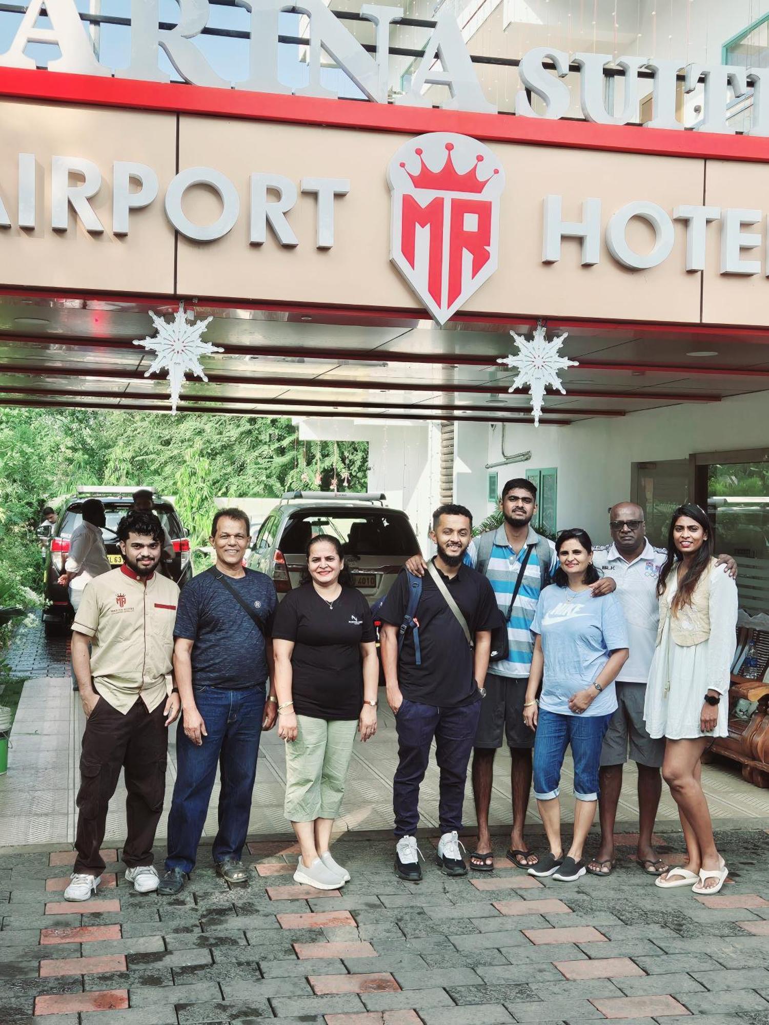 Marina Suites Airport Hotel Kochi Luaran gambar