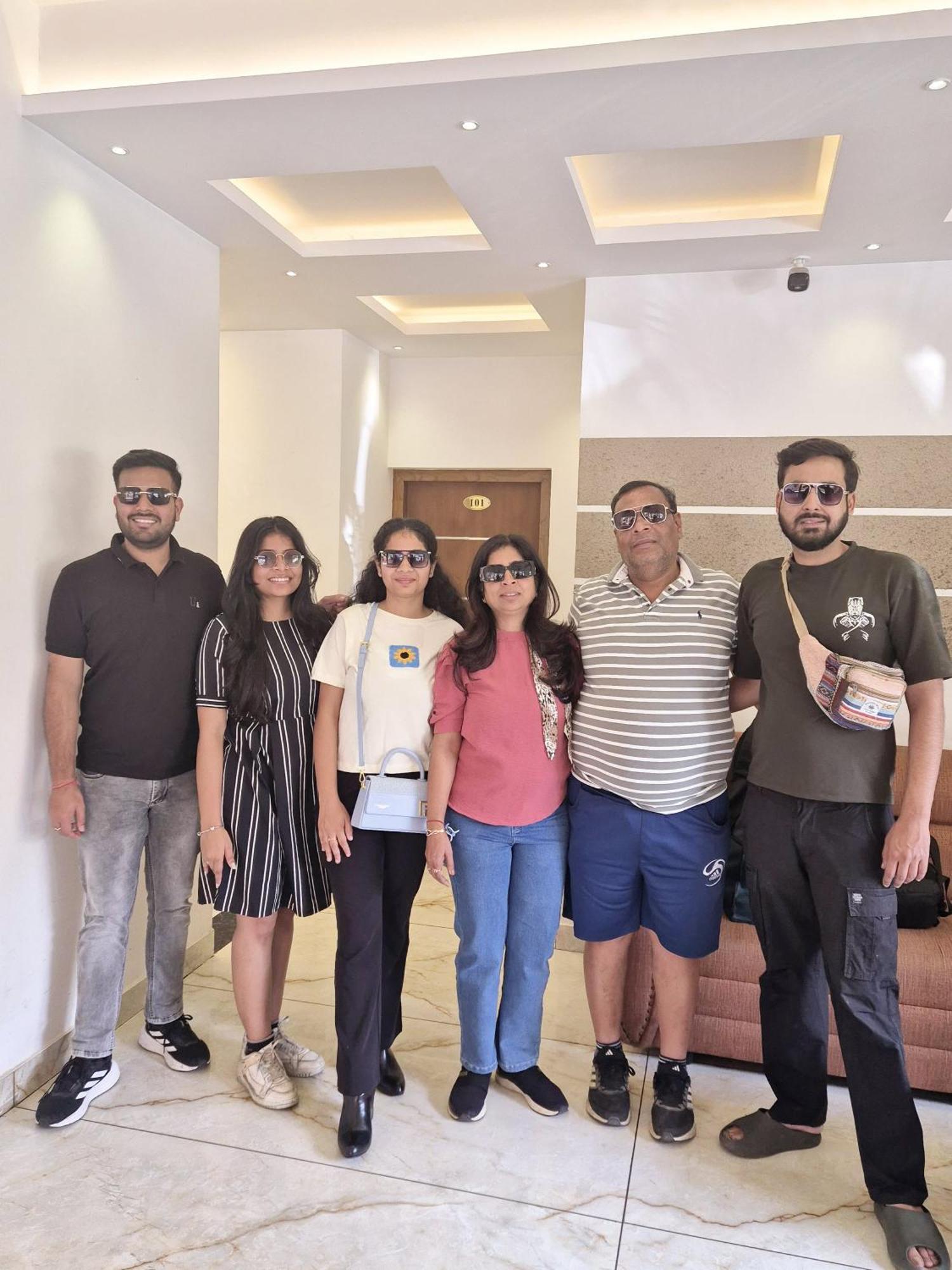 Marina Suites Airport Hotel Kochi Luaran gambar
